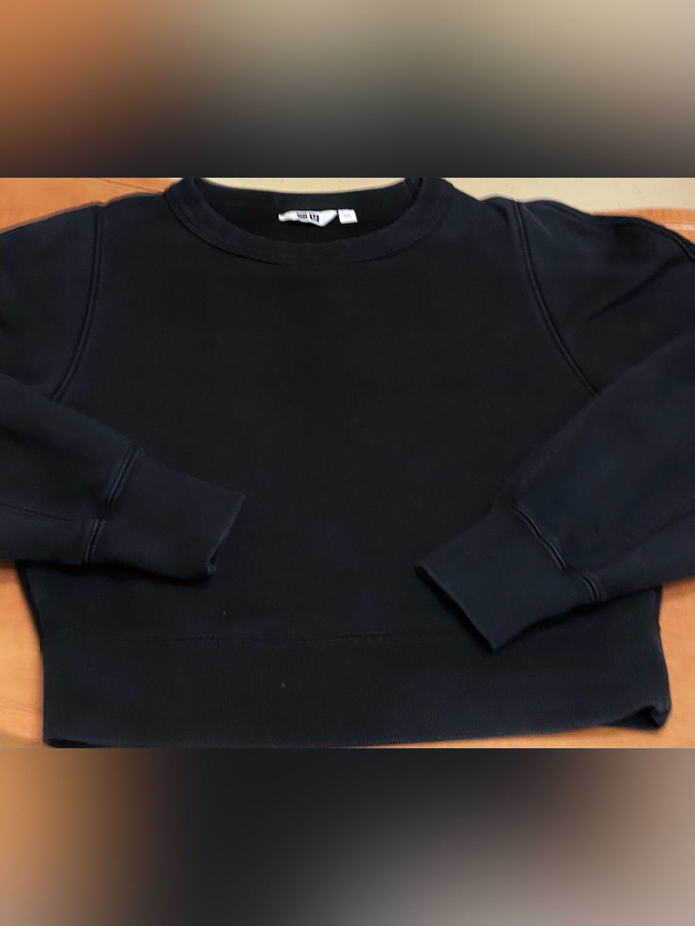 Uniqlo Black Crewneck Pullover Sweater